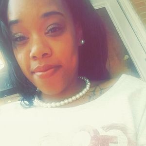 Meet your Posher, Janelle